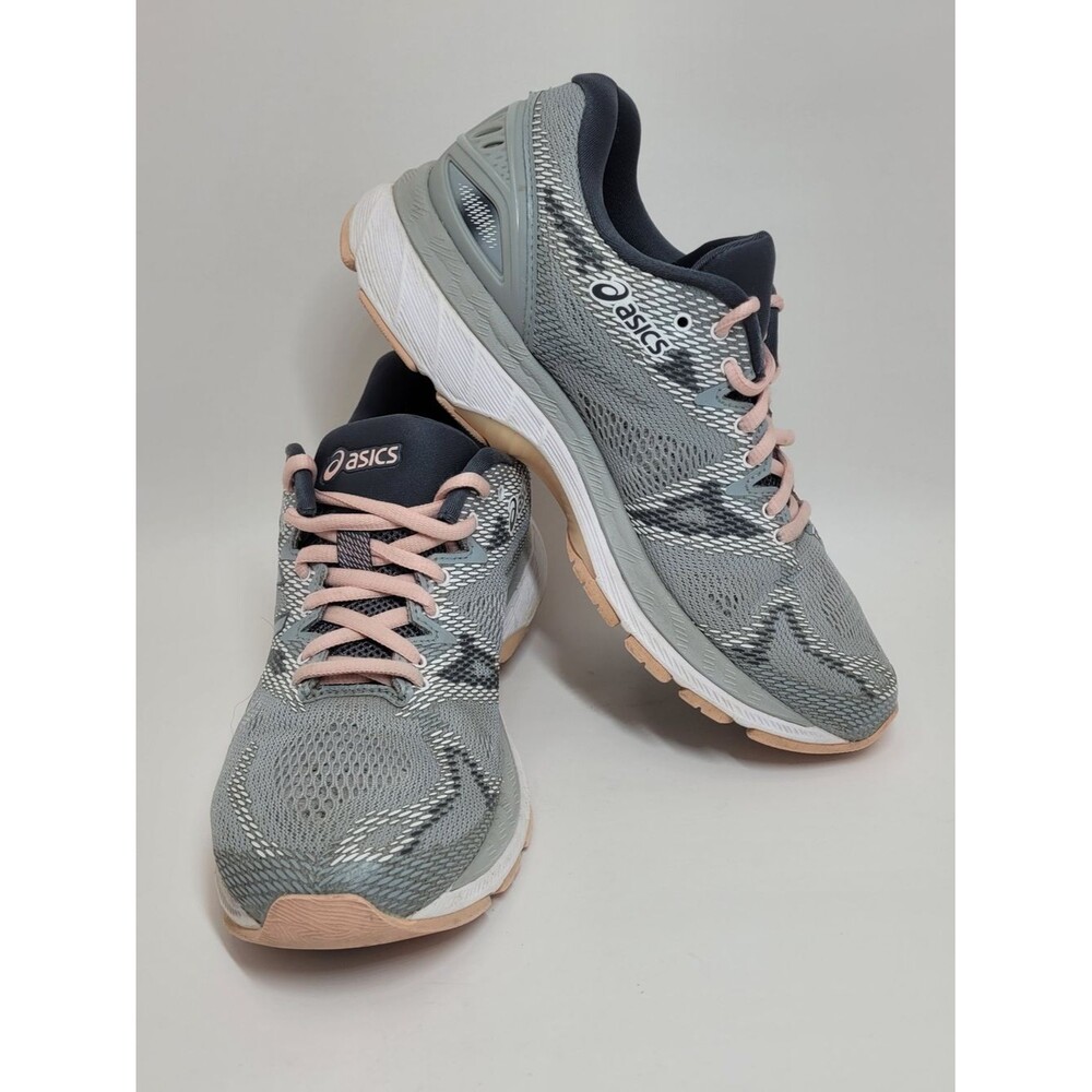 ASICS Women's GEL-Nimbus 20 women's size 7.5.